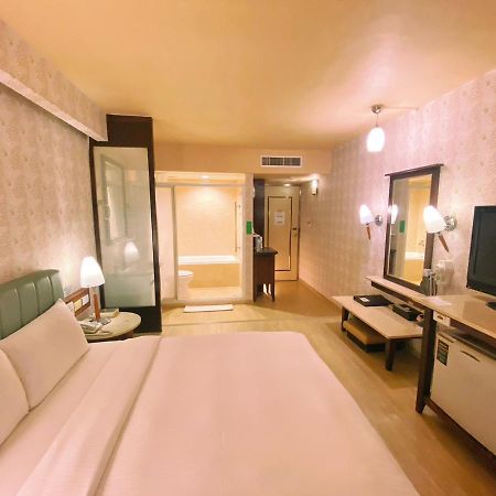 種子商旅 Hotel Kaohsiung Luaran gambar