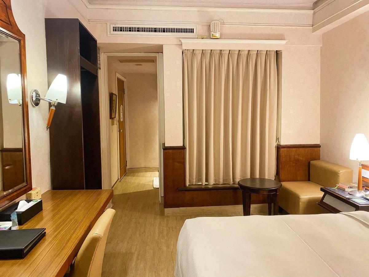 種子商旅 Hotel Kaohsiung Luaran gambar