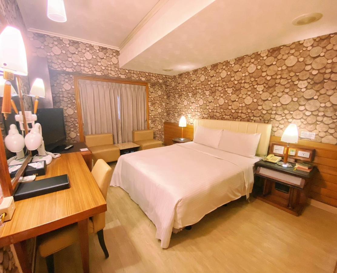 種子商旅 Hotel Kaohsiung Luaran gambar