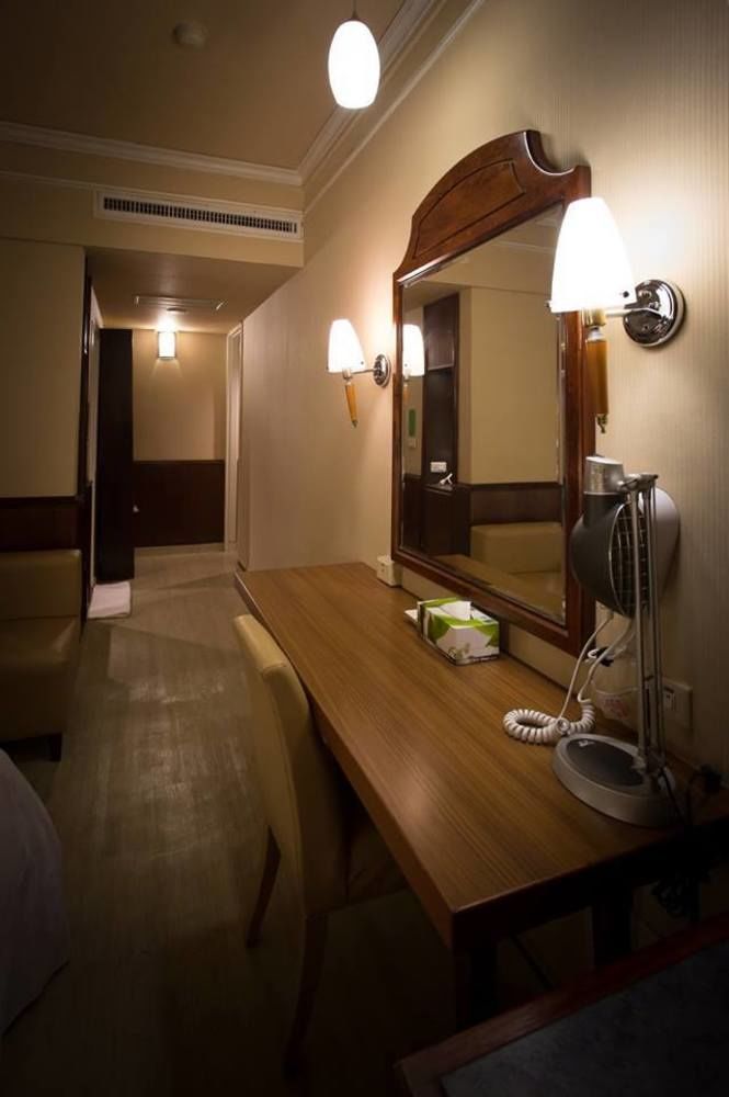 種子商旅 Hotel Kaohsiung Luaran gambar