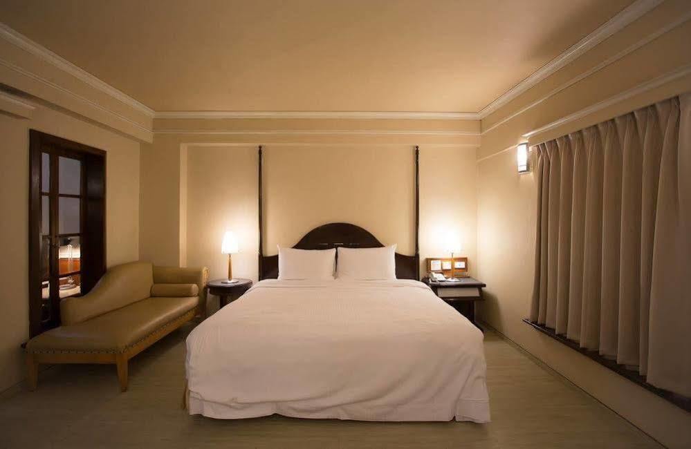 種子商旅 Hotel Kaohsiung Luaran gambar