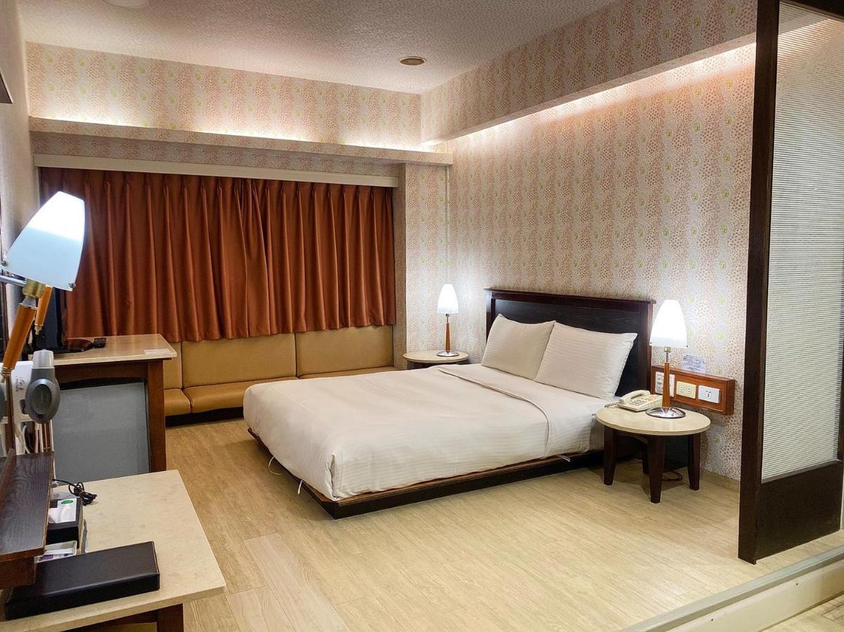 種子商旅 Hotel Kaohsiung Luaran gambar
