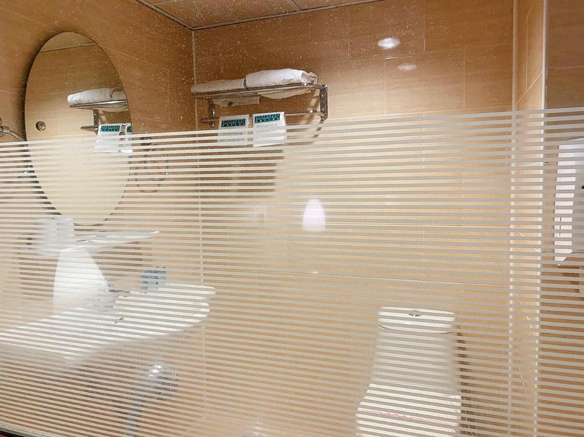 種子商旅 Hotel Kaohsiung Luaran gambar