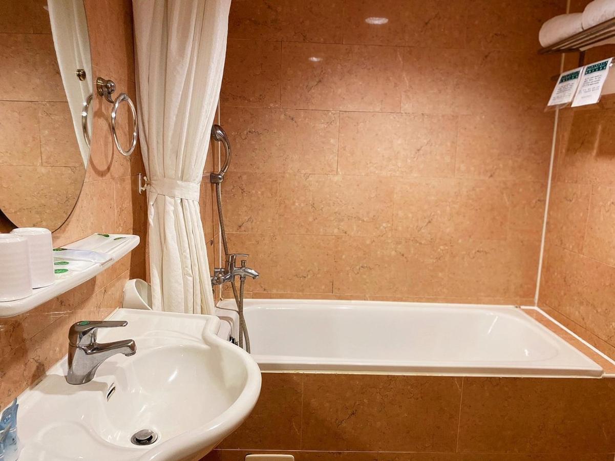 種子商旅 Hotel Kaohsiung Luaran gambar